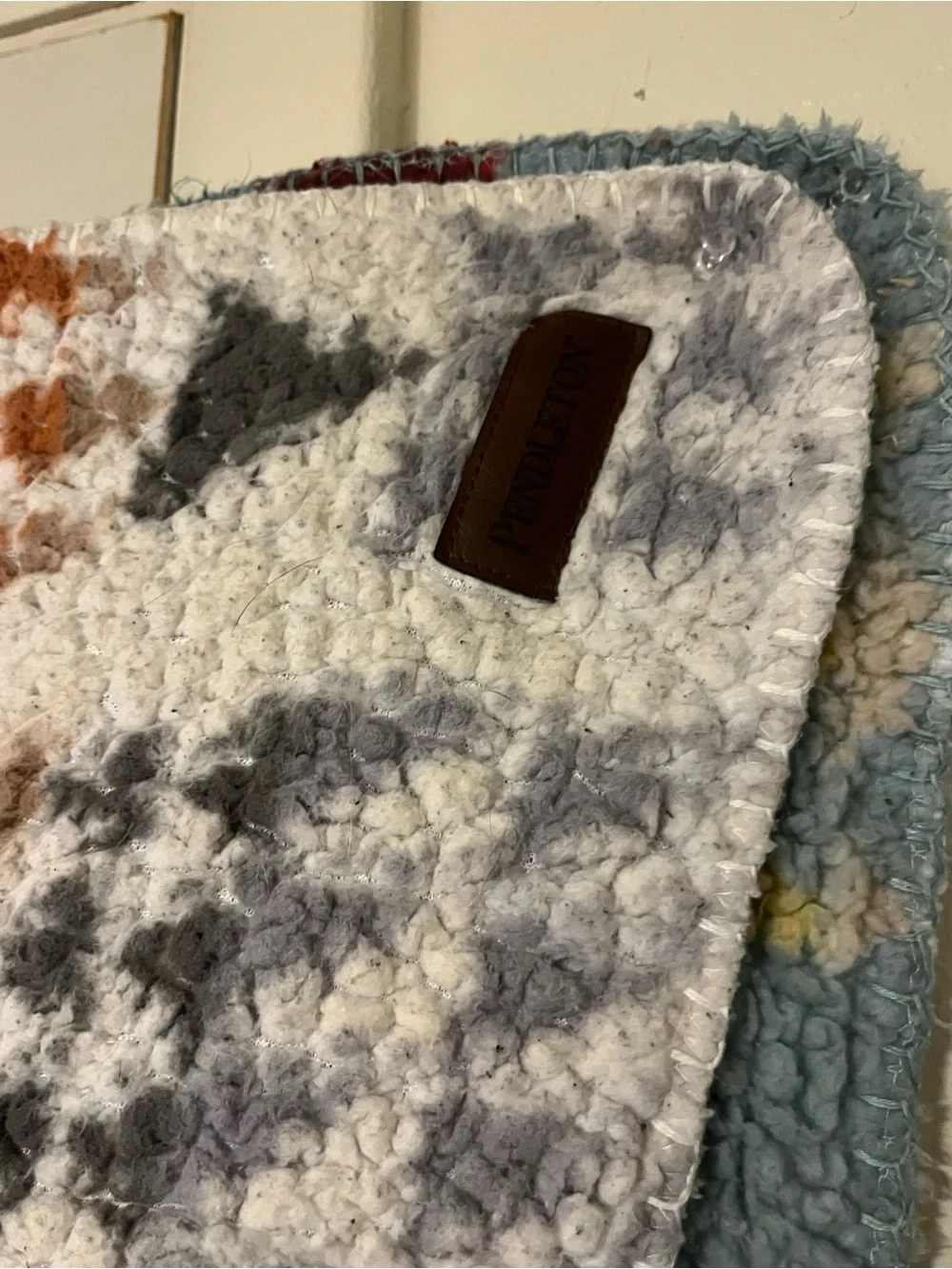 Pendleton Queen Sherpa Fleece Blanket in the 